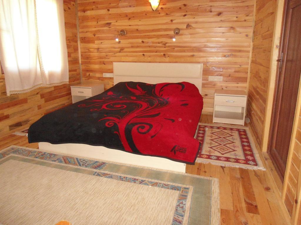 Halil Camping